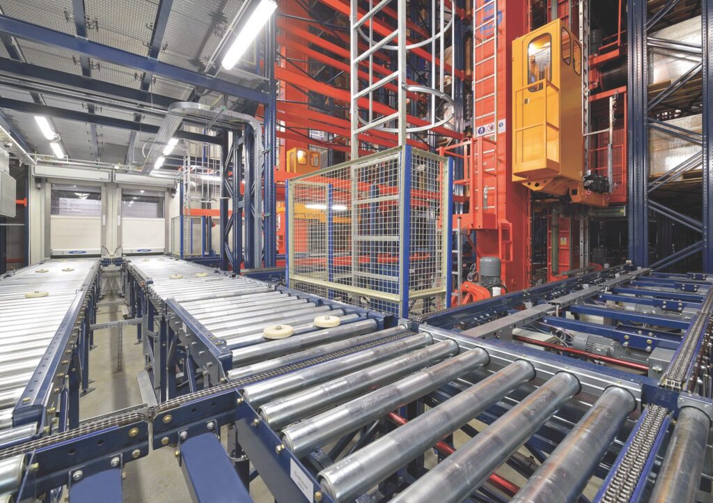 Industrial firms shift towards single-partner warehouse integration