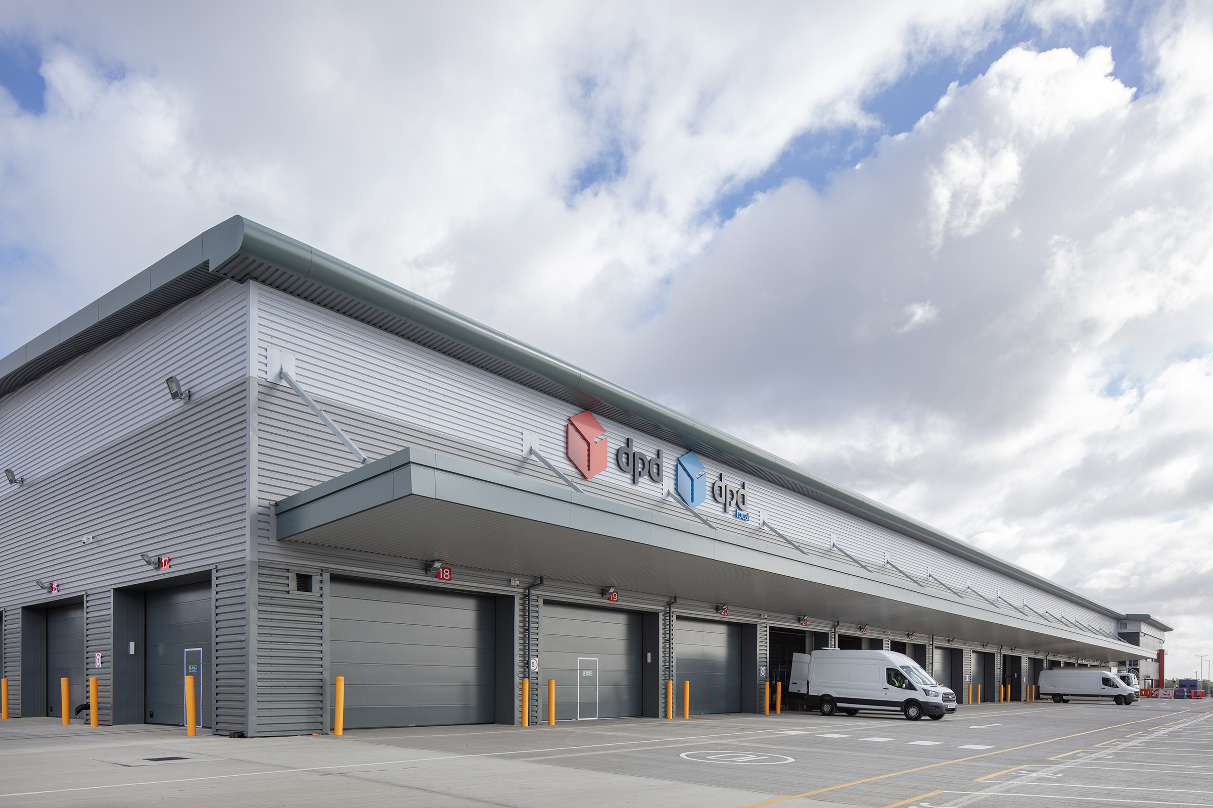 DPD opens Newton Aycliffe centre with 11 integrated loading bays
