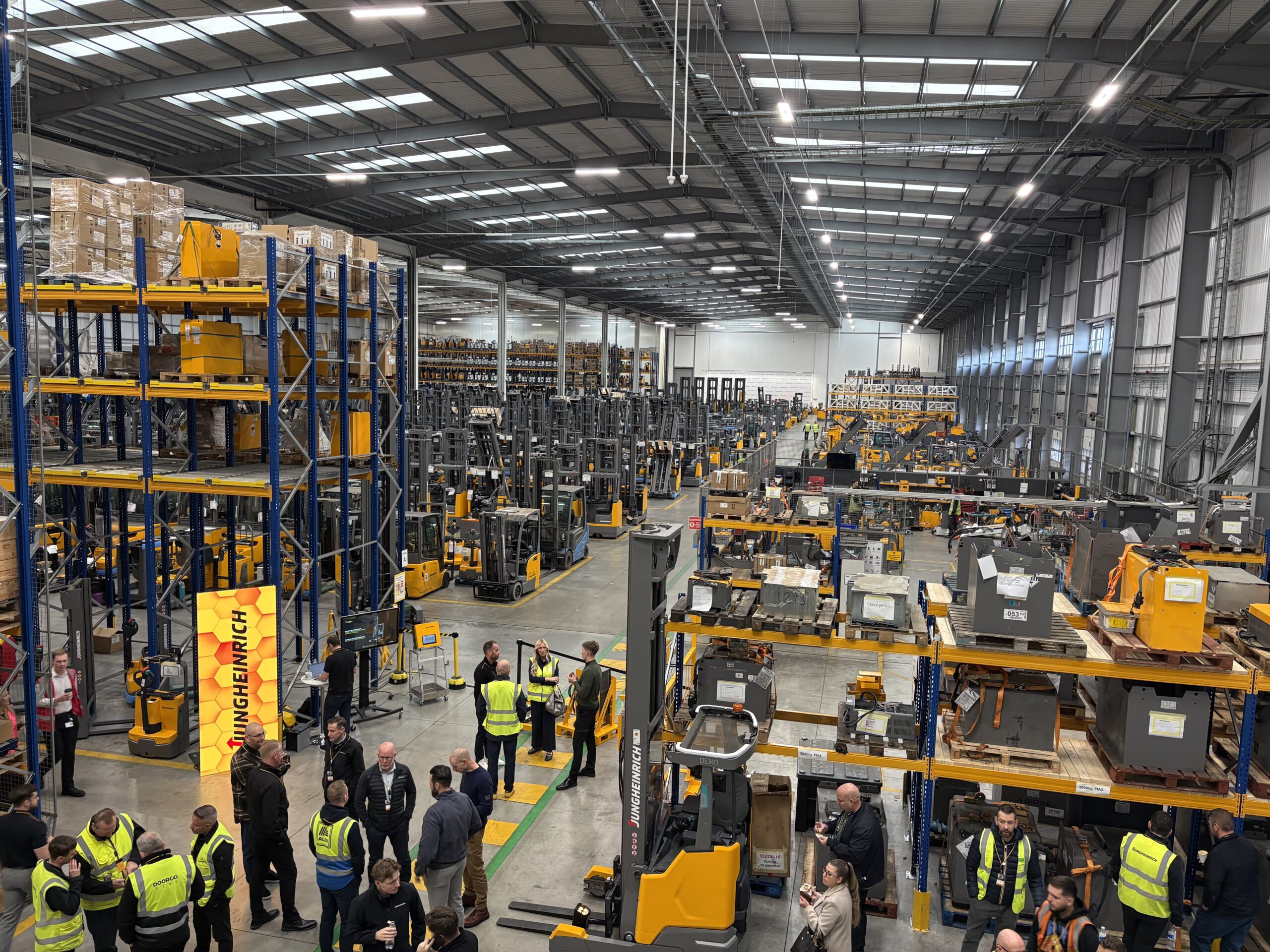 Jungheinrich, Automha expand staged automation offer