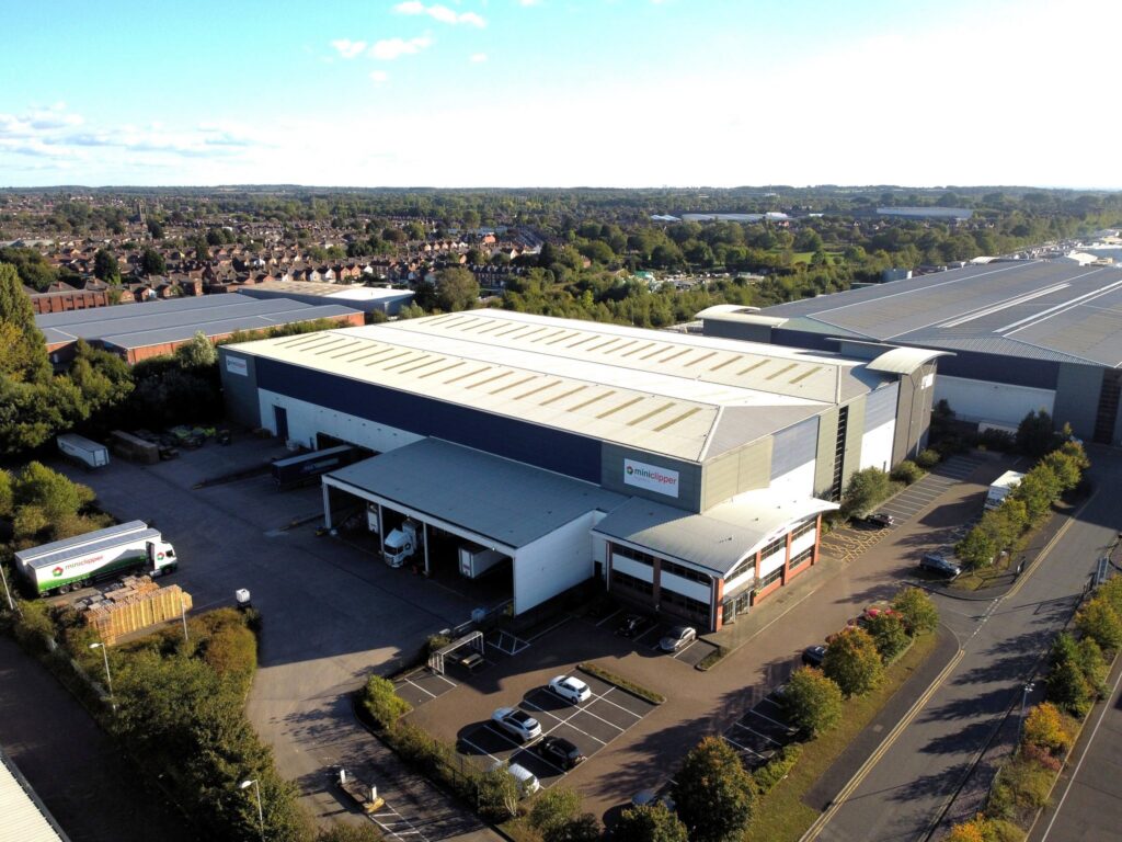 Miniclipper brings fourth warehouse onto Thomax WMS