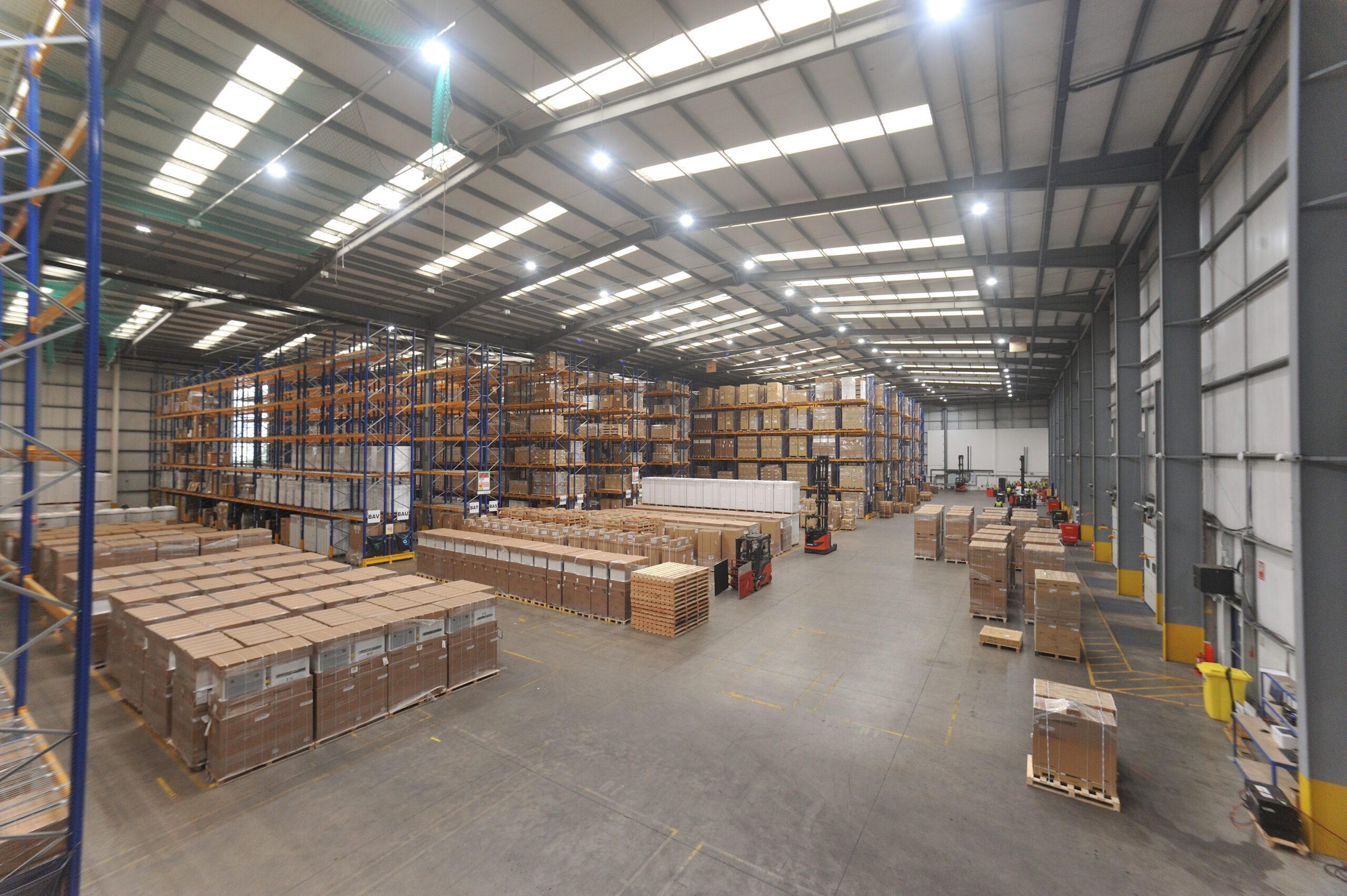 Miniclipper brings fourth warehouse onto Thomax WMS